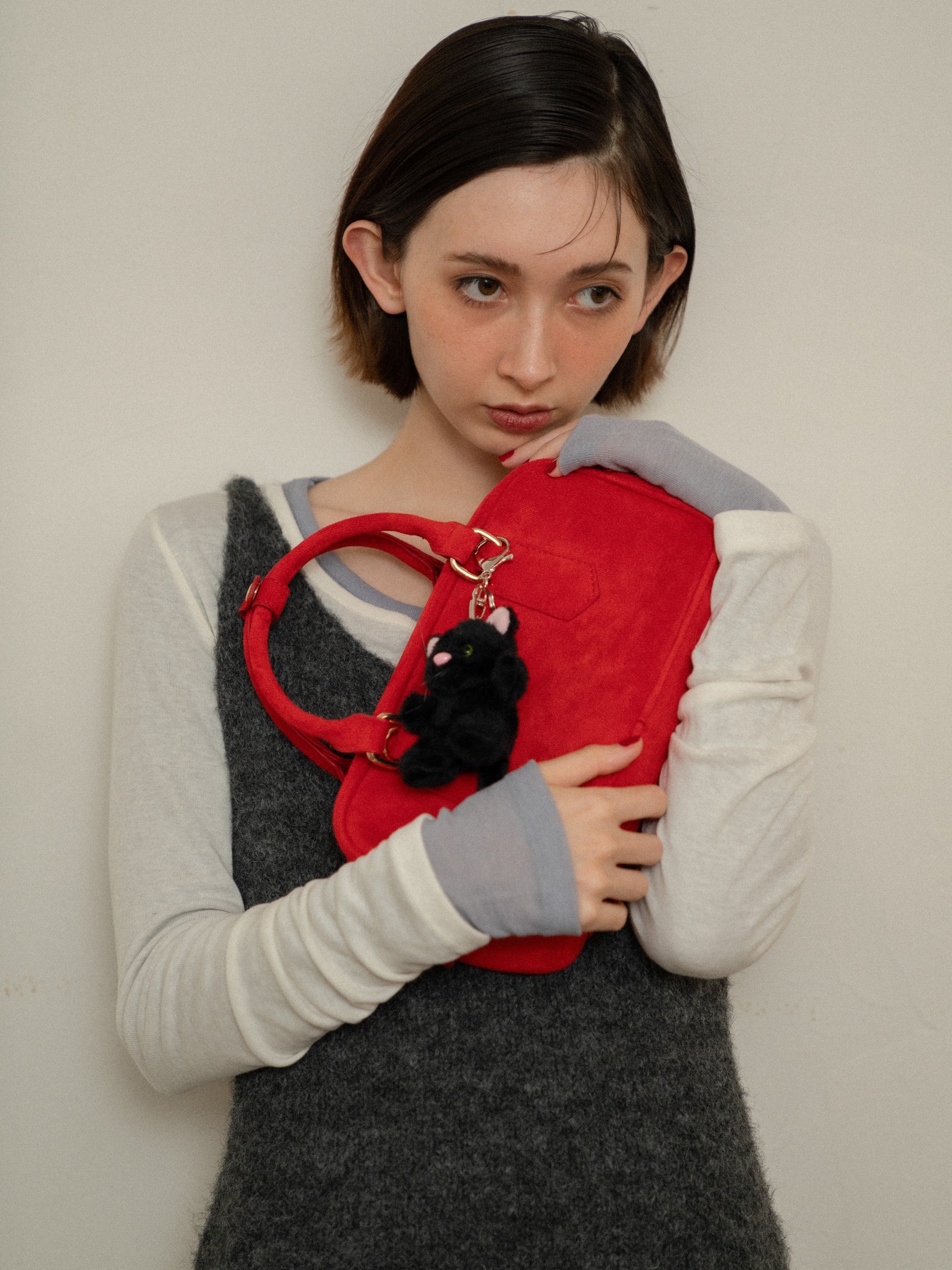 Cutesy Cat Charm – ALLISON BROWN