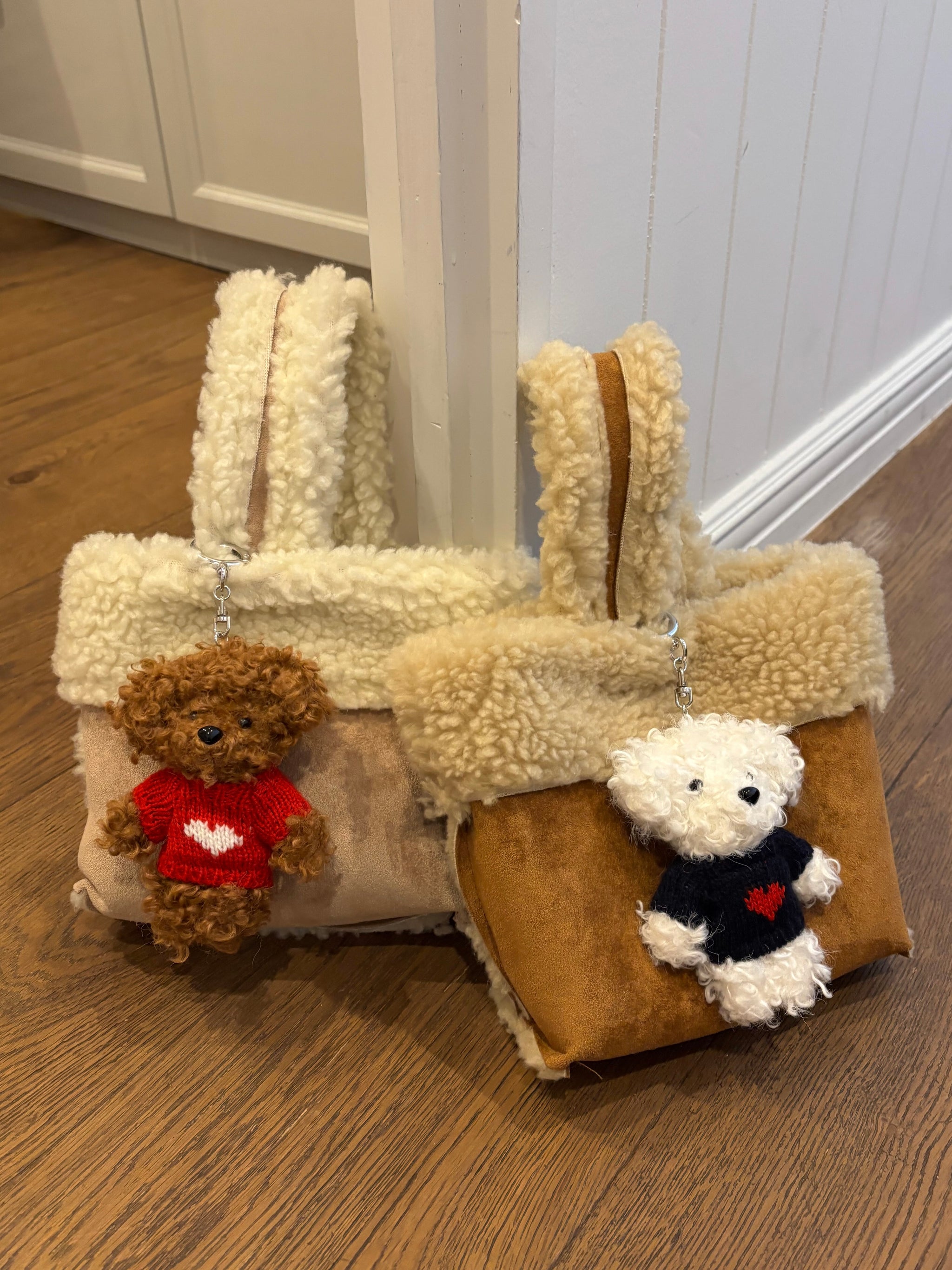 Cozy Mouton Boa Bag – ALLISON BROWN