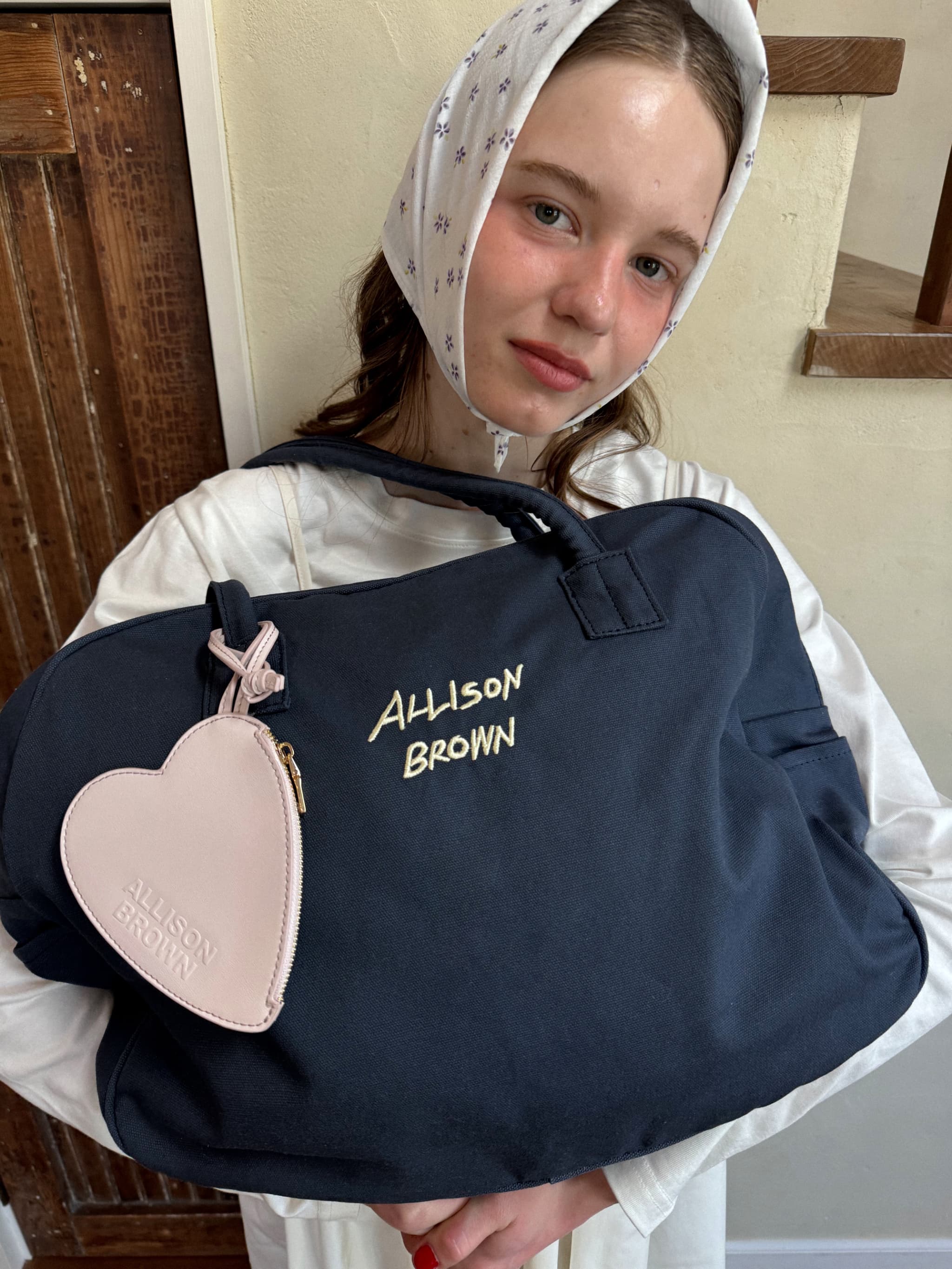 Holiday Canvas Bag – ALLISON BROWN