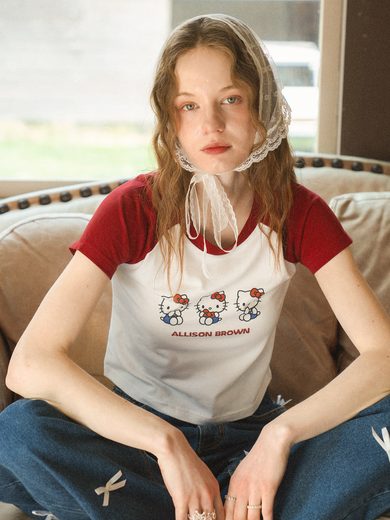 HELLO KITTY × ALLISON BROWN LOGO T-SHIRT
