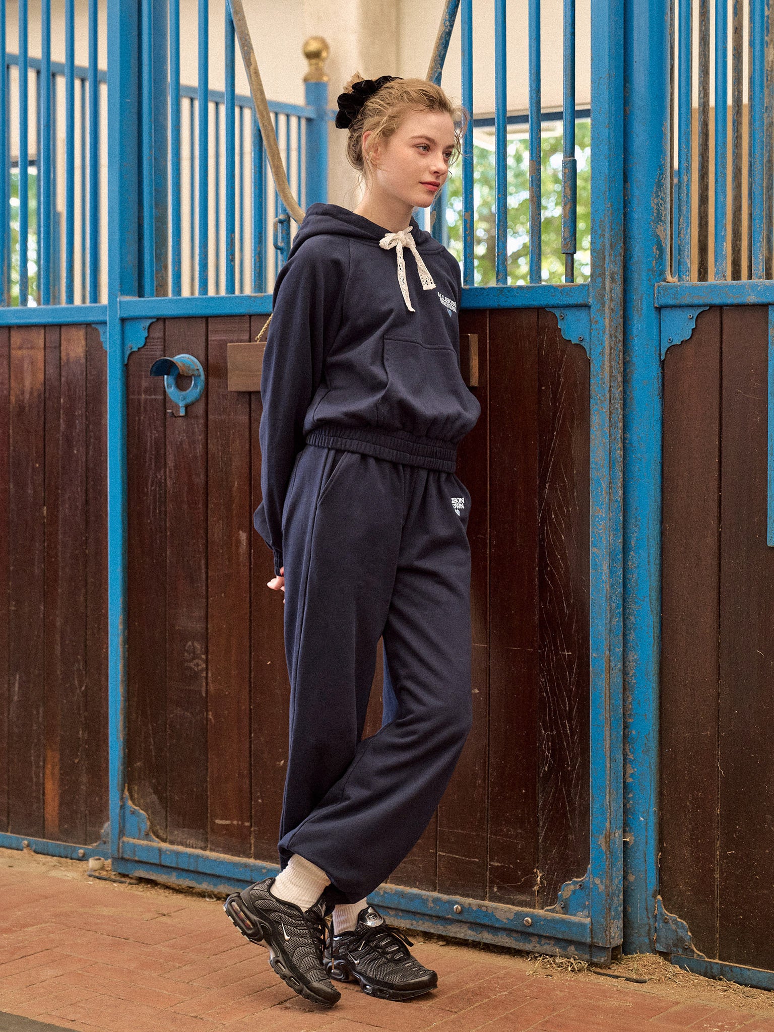 Cozy Wide Straight Sweat Pants – ALLISON BROWN