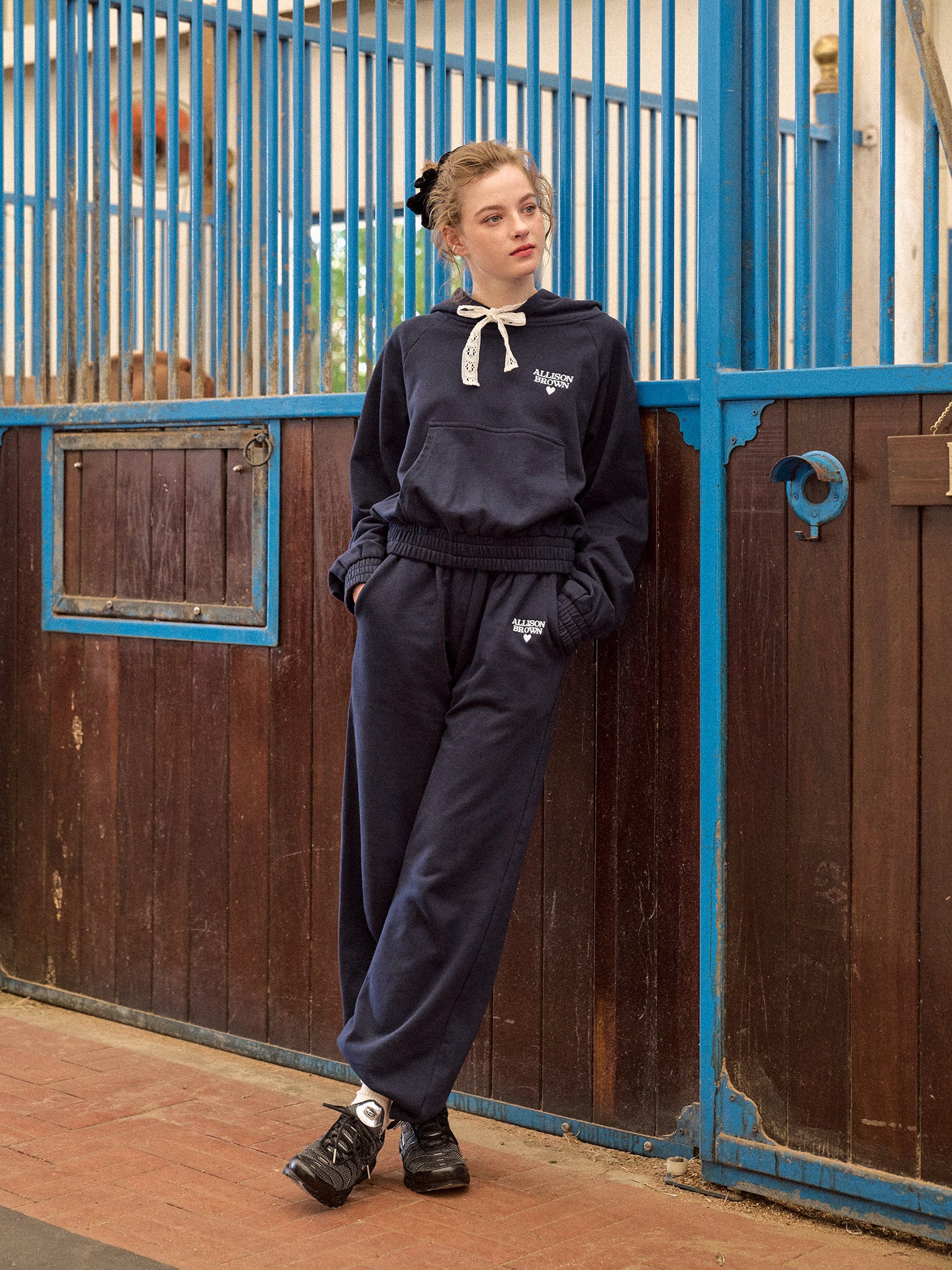 Cozy Wide Straight Sweat Pants – ALLISON BROWN