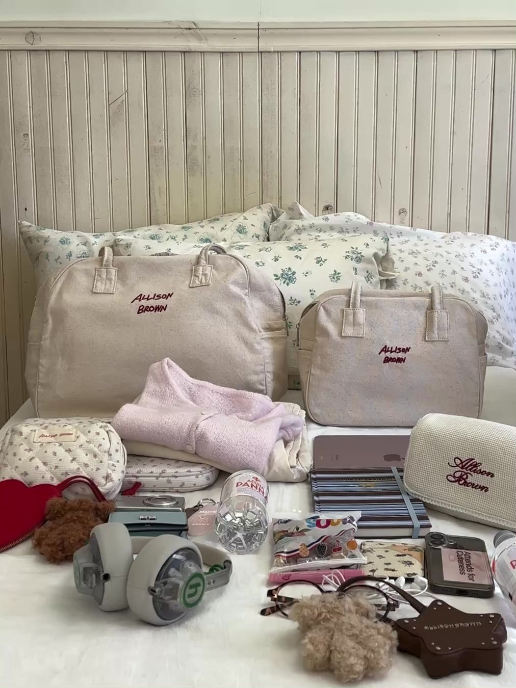 Holiday Canvas Bag – ALLISON BROWN