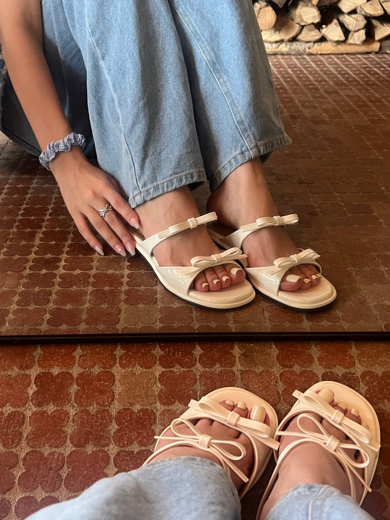 ALLISONBROWNアリソンブラウンDOUBLERIBBON SANDALS | www.darquer.fr